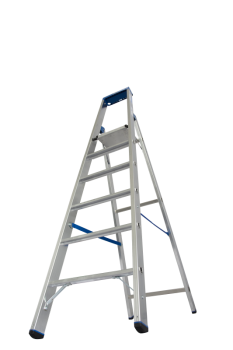 Свободностоящая стремянка, 6 ступеней Свободностоящая стремянка, 6 ступеней