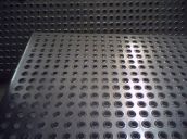 Ступени из стали, дырч. 1000 мм. Ступени из стали, дырч. 1000 мм.